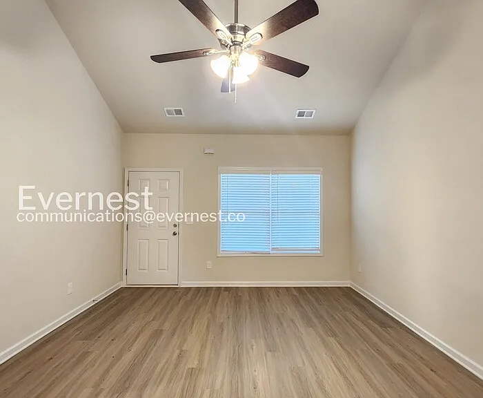 212 Venture Dr — Photo 7