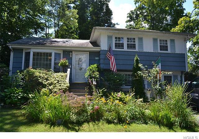 1st image of 25 Maplewood Blvd