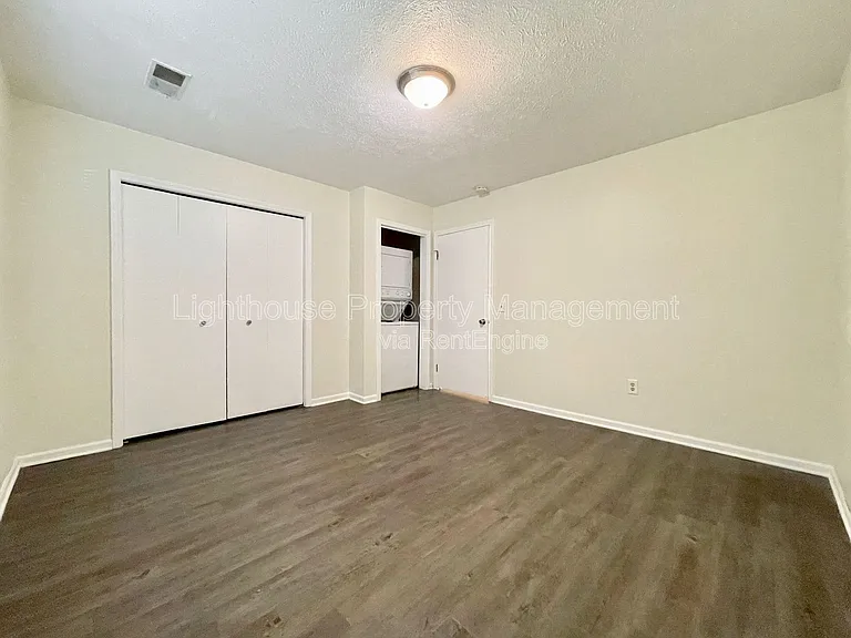 2972 Vineland Ave SE — Photo 13