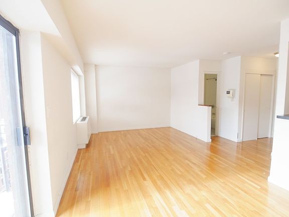 3rd image of 245 E 84th St APT 12C