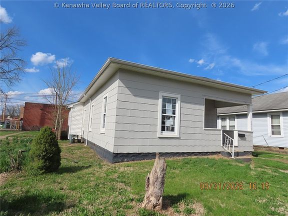 2nd image of 1012 W Virginia Ave