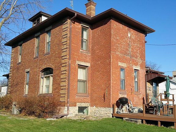 4th image of 177 Main St W