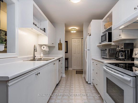 5th image of 131 Clapperton St #102