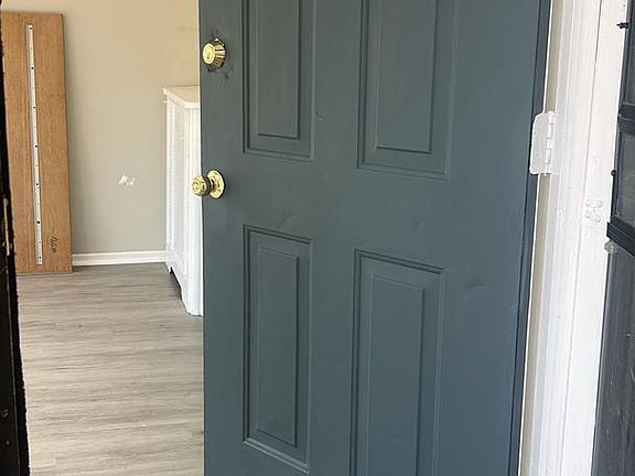 3rd image of 5909 Belmar Ter