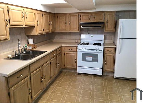 5th image of 7940 S Wolcott Ave #G