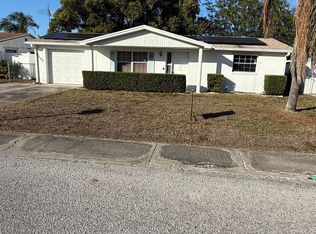 3245 Fairmount Dr, Holiday, FL 34691