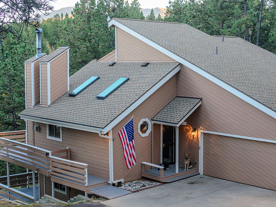 1st image of 695 University Dr