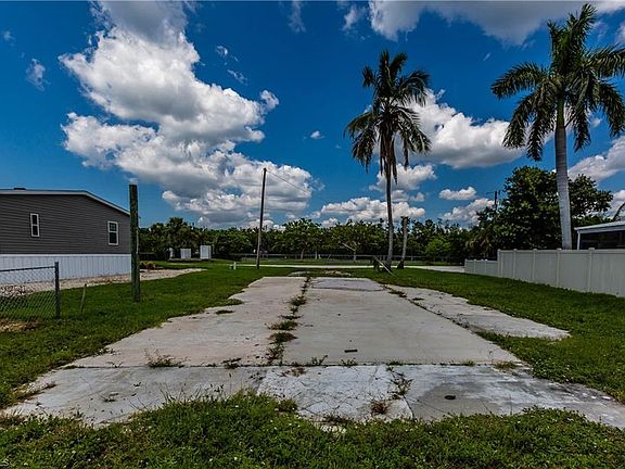 5th image of 608 Sunset Ct Lot 15