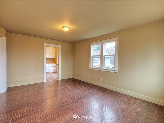 3rd image of 4820 S Thompson Ave