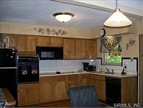 5th image of 3121 Ash Ave