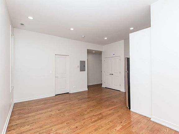 5th image of 1008-12 W 18th Pl #1010-2R-203