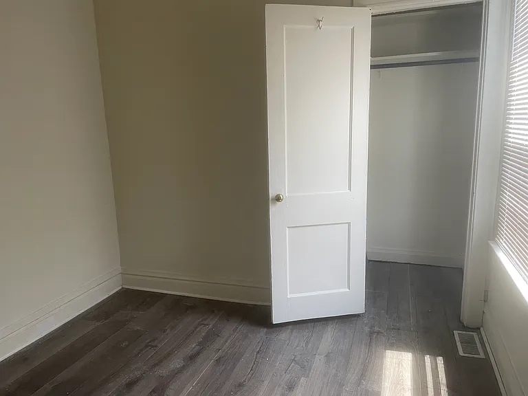 7541 S Rhodes Ave — Photo 19