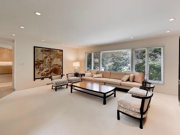 4th image of 9139 Kedvale Ave