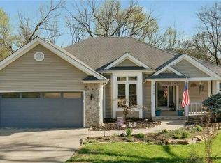 9305 NW 80th St, Weatherby Lake, MO 64152