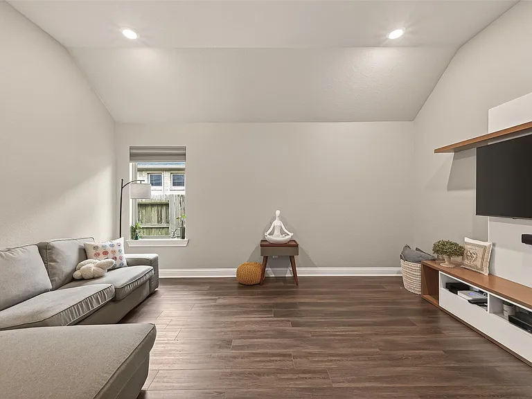 1643 Pickford Knolls Ln — Photo 18