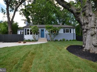 1358 E Longview Dr, Woodbridge, VA 22191