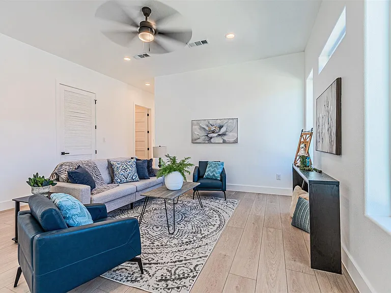 4309 Sylvester St — Photo 27
