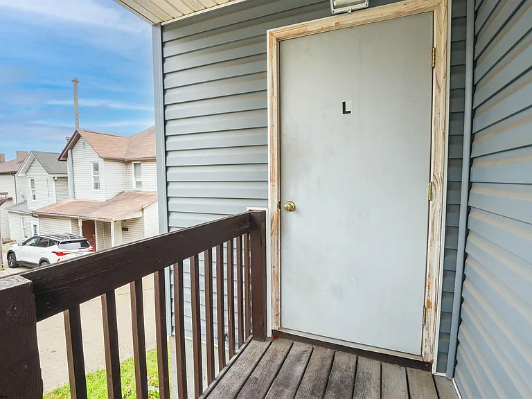 726 Beechurst Ave — Photo 21