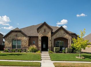 120 Saint Elias Dr, Burleson, TX 76028