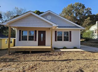 1103 W 1st Ave, Lenoir City, TN 37771