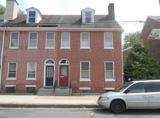 114 E Broad St, Burlington, NJ 08016