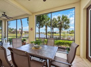 2595 Aviamar Cir APT 101, Naples, FL 34114