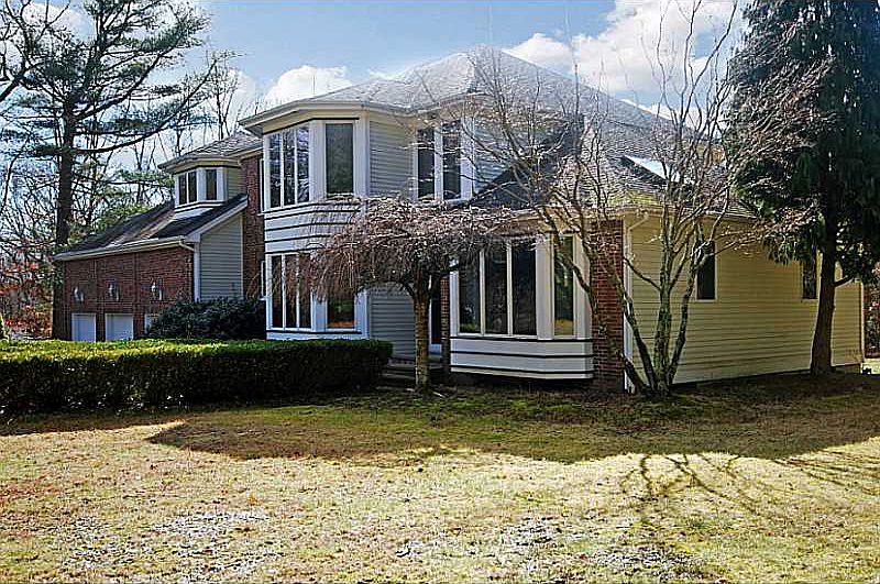 476 Weaver Hill Rd, West Greenwich, RI 02817 Zillow