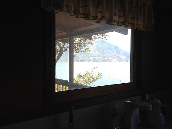 4th image of 11523 Lakeshore Dr