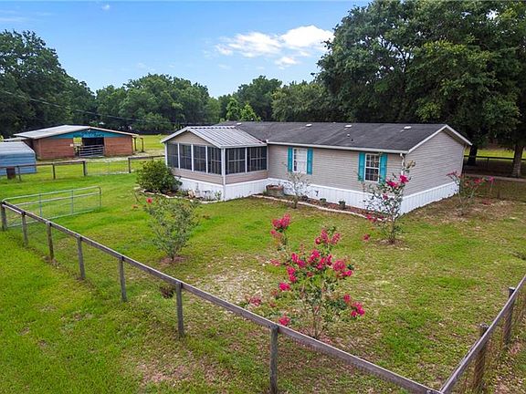3rd image of 16148 SE 63rd Ln