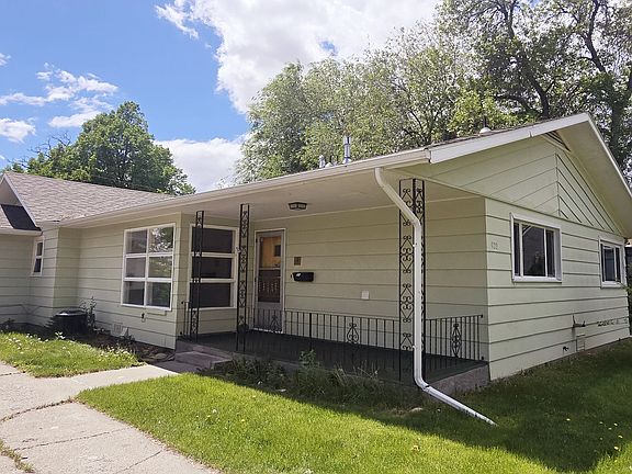4th image of 920 Burlington Ave