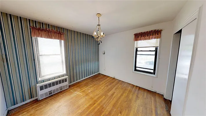 Sold by Remax Edge | media 5