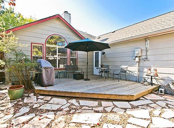 4th image of 2328 Cuesta Ln