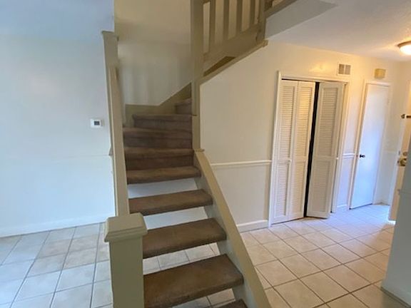 5th image of 530 Deerwood St APT A4