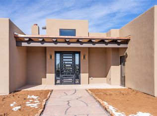 7 Sabroso Rd, Santa Fe, NM 87508