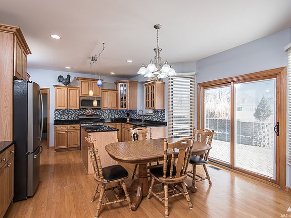 5th image of 3385 Hillside Ct