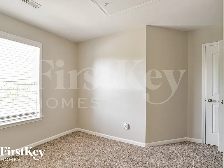 11735 Hawick Valley Ln — Photo 13
