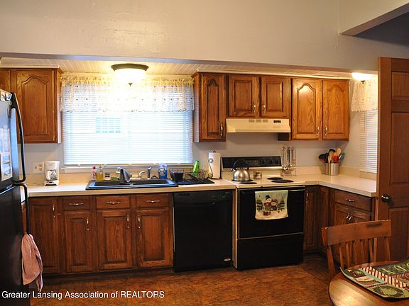 5th image of 1712 Bradley Ave