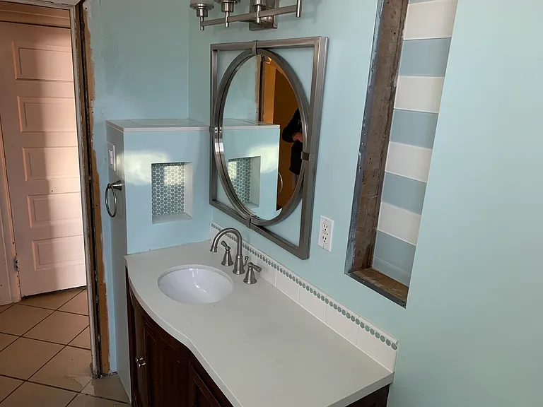 Main floor bathroom