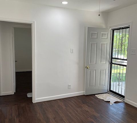 New Livingroom Flooring and Lighting