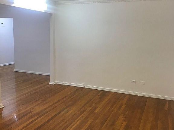 4th image of 21811 Hillside Ave APT 2B