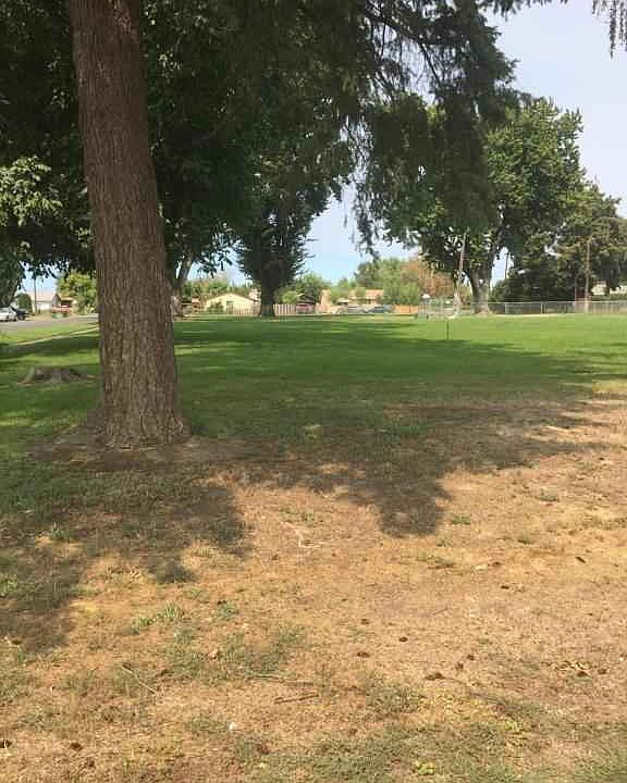 2nd image of 400 Dean Ave