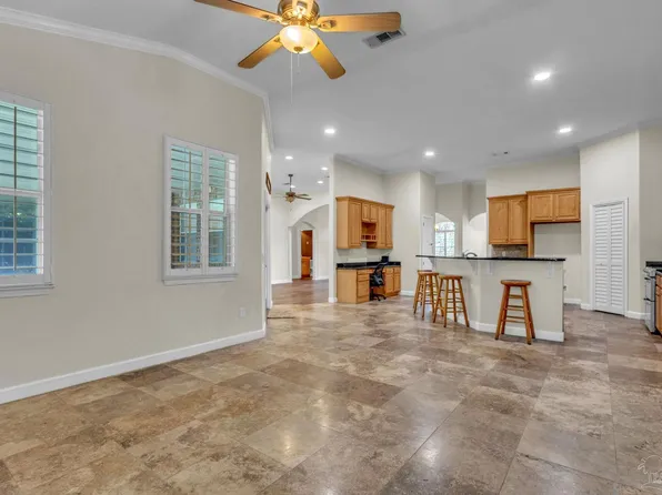 4401 Essex Terrace Cir, Pace, FL 32571
