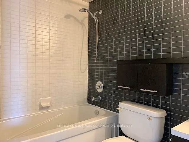 21 Carlton St #3807 — Photo 6