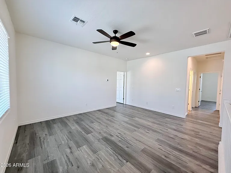 4722 E Tremaine Ave — Photo 20