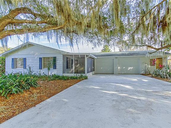 2nd image of 8136 Lakeside Dr