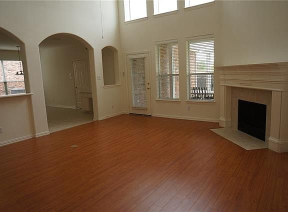 5th image of 4429 White Rock Ln