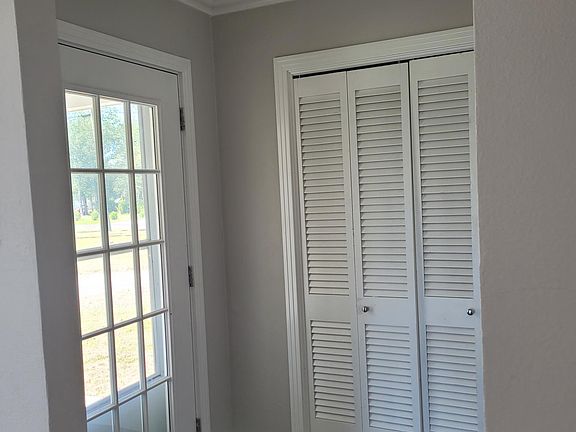 2nd image of 2204 Linda Dr