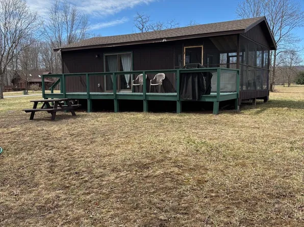 620 Stellar Way, Great Cacapon, WV 25422