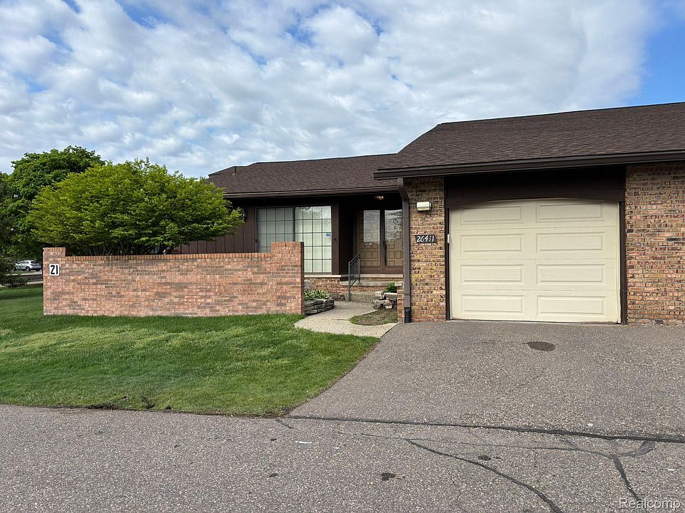 1st image of 26411 Summerdale Dr