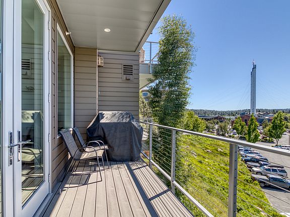 5th image of 291 SW Bluff Dr Unit 230
